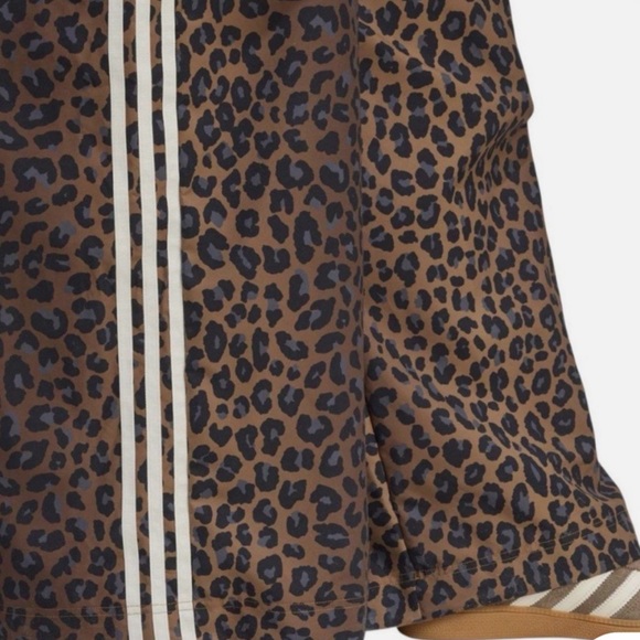 ✨Host pick✨adidas Leopard Firebird Oversize TRACK TrackSuit Bottoms - Picture 6 of 8